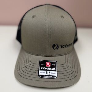 NWT Richardson Original 112 Adjustable Olive Green TC Energy Trucker Cap M8